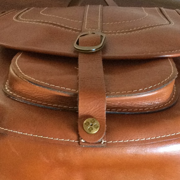 Patricia Nash Barcelona Italian Leather Saddle Bag - Picture 6 of 11